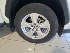 Toyota RAV4 2.0 GX - Image 15