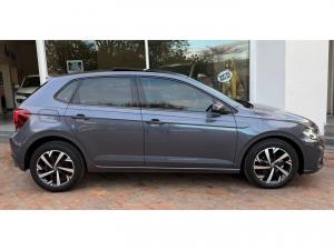 Volkswagen Polo hatch 1.0TSI Life manual - Image 3