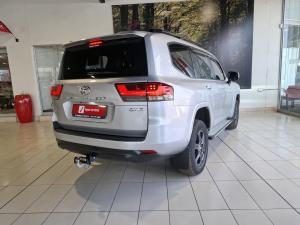Toyota Land Cruiser 300 3.3D GX-R - Image 2