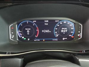 Volkswagen Caravelle 2.0BiTDI Highline 4Motion - Image 11