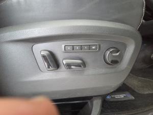 Volkswagen Caravelle 2.0BiTDI Highline 4Motion - Image 19