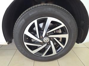 Volkswagen Caravelle 2.0BiTDI Highline 4Motion - Image 21