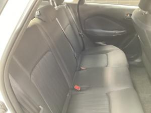 Toyota Starlet 1.5 XS auto - Image 15
