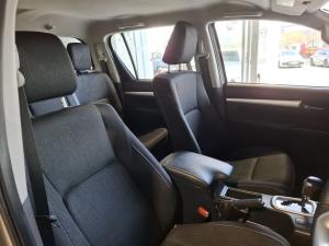 Toyota Hilux 2.8GD-6 double cab 4x4 Raider auto - Image 12