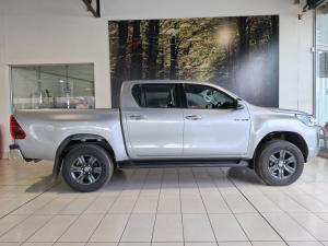 Toyota Hilux 2.8GD-6 double cab 4x4 Raider auto - Image 3