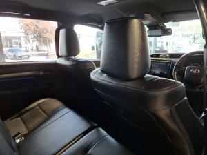 Toyota Hilux 2.8GD-6 double cab 4x4 Legend auto - Image 13