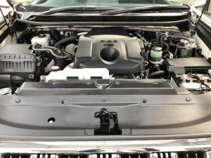 Toyota Land Cruiser Prado 2.8GD VX-L - Image 21