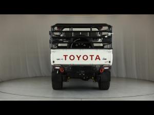 Toyota Land Cruiser 79 4.5D-4D V8 double cab LX - Image 5