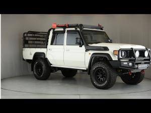 Toyota Land Cruiser 79 4.5D-4D V8 double cab LX - Image 1