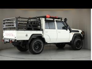 Toyota Land Cruiser 79 4.5D-4D V8 double cab LX - Image 2