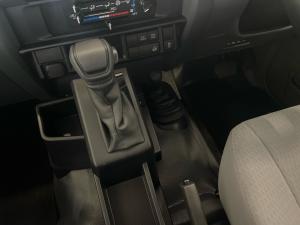 Toyota Land Cruiser 79 2.8GD-6 double cab auto - Image 13