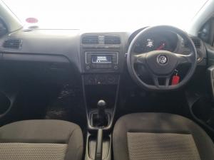 Volkswagen Polo sedan 1.4 Trendline - Image 6
