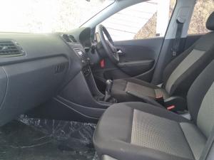 Volkswagen Polo sedan 1.4 Trendline - Image 7