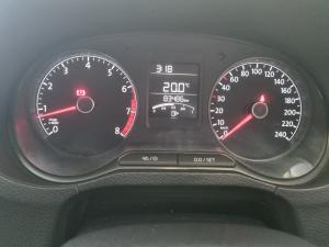 Volkswagen Polo sedan 1.4 Trendline - Image 9