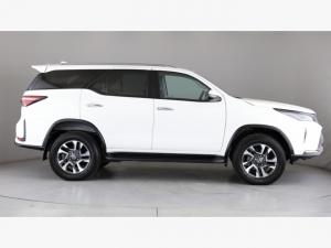 Toyota Fortuner 2.4GD-6 4x4 - Image 3