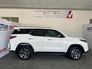 Toyota Fortuner 2.8GD-6 48V 4x4 - Image 3