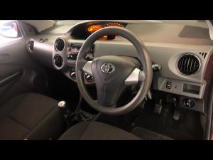 Toyota Etios sedan 1.5 Sprint - Image 10