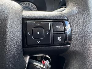 Toyota Hilux 2.4GD-6 single cab Raider manual - Image 10