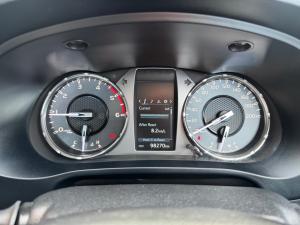 Toyota Hilux 2.4GD-6 single cab Raider manual - Image 11