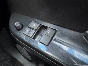 Toyota Hilux 2.4GD-6 single cab Raider manual - Image 20