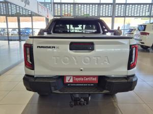 Toyota Hilux 2.8 GD-6 RB Raider X automaticXtra Cab - Image 5