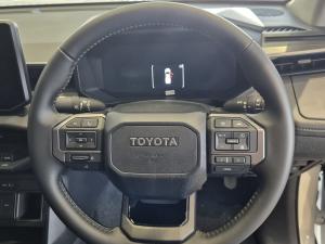 Toyota Hilux 2.8 GD-6 RB Raider X automaticXtra Cab - Image 8