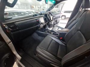 Toyota Hilux 2.8 GD-6 RB Legend 4X4 automaticD/C - Image 7