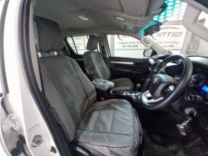 Toyota Hilux 2.4 GD-6 SRX 4X4 automaticD/C - Image 12