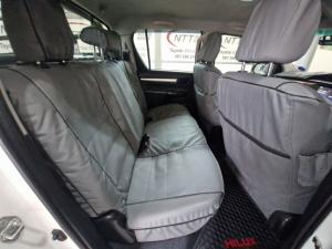 Toyota Hilux 2.4 GD-6 SRX 4X4 automaticD/C - Image 13