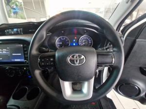 Toyota Hilux 2.4 GD-6 SRX 4X4 automaticD/C - Image 8