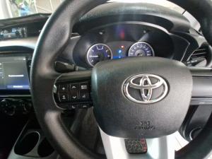 Toyota Hilux 2.4 GD-6 SRX 4X4 automaticD/C - Image 9