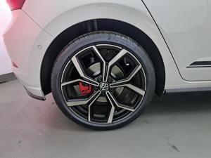Volkswagen Polo 2.0 GTI DSG - Image 15