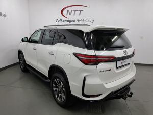 Toyota Fortuner 2.4GD-6 Raised Body automatic - Image 17