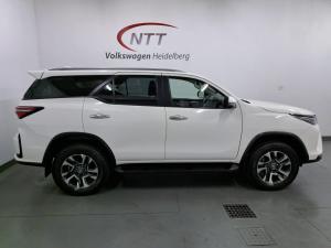Toyota Fortuner 2.4GD-6 Raised Body automatic - Image 3