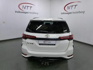 Toyota Fortuner 2.4GD-6 Raised Body automatic - Image 5