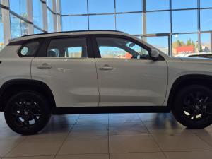 Toyota Urban Cruiser 1.5 XR automatic - Image 3