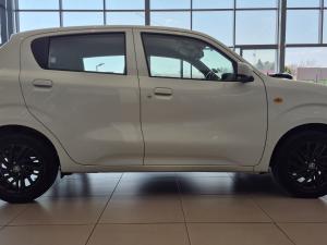 Toyota Vitz 1.0 XR AMT - Image 3