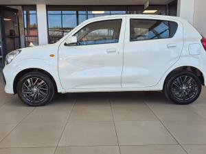 Toyota Vitz 1.0 XR AMT - Image 8