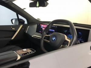 BMW iX xDRIVE40 - Image 13