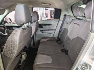 Mahindra KUV 100 1.2TD K8 - Image 12