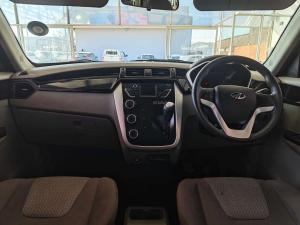 Mahindra KUV 100 1.2TD K8 - Image 7