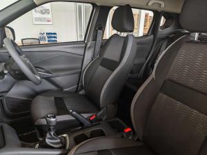 Nissan Magnite 1.0 Visia - Image 10
