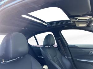 BMW 3 Series 330is Edition - Image 18