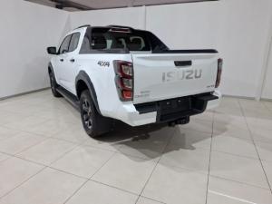 Isuzu D-Max 3.0TD double cab V-Cross 4x4 - Image 3