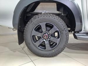 Isuzu D-Max 3.0TD double cab V-Cross 4x4 - Image 6