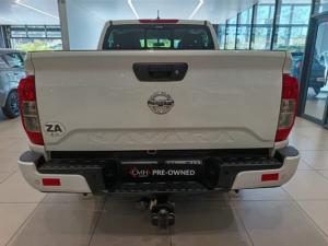 Nissan Navara 2.5DDTi double cab SE Plus manual - Image 3