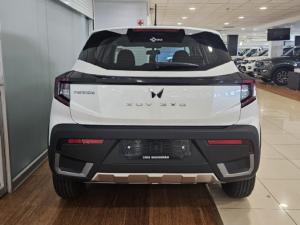 Mahindra XUV 3XO 1.2T MX2 auto - Image 4