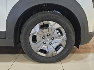 Mahindra XUV 3XO 1.2T MX2 auto - Image 7