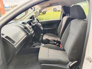 Ford Ranger 2.2TDCi (aircon) - Image 6