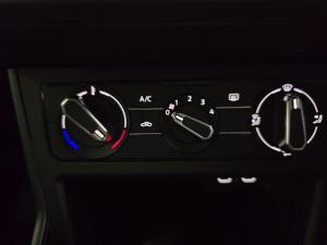 Volkswagen Polo hatch 1.0TSI - Image 13